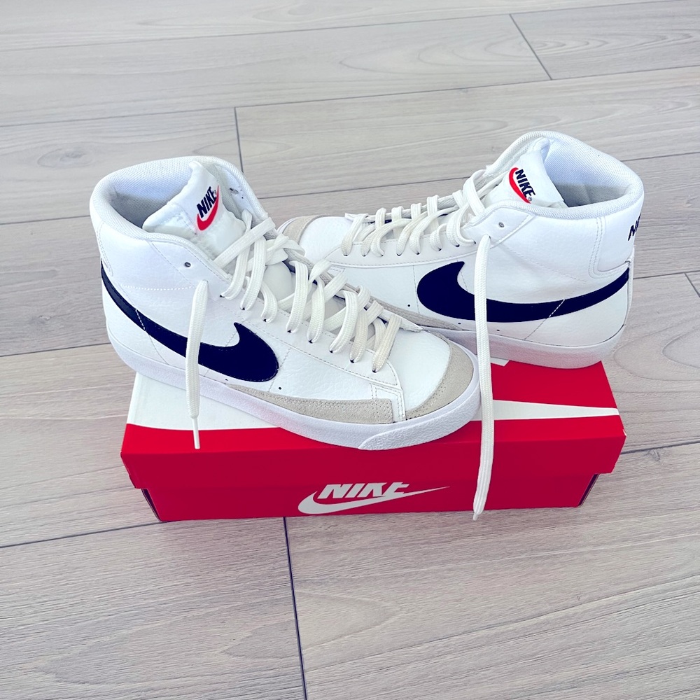 Nike Blazer Mid ‘77 Size 7Y Lightly Used